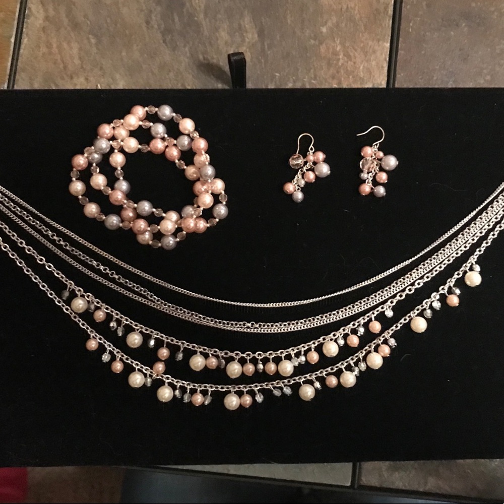 Necklace, Earrings & Bracelets set